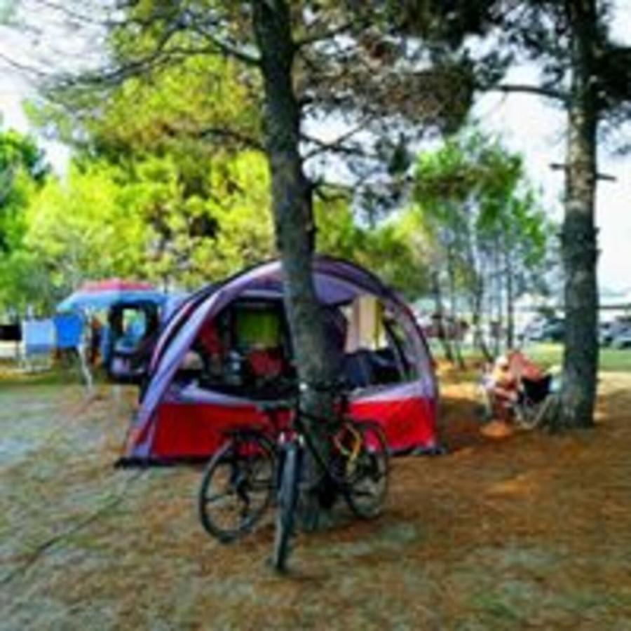 Отель Mcm Camping Улцинь Экстерьер фото