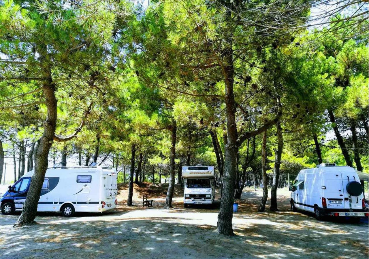 Отель Mcm Camping Улцинь Экстерьер фото